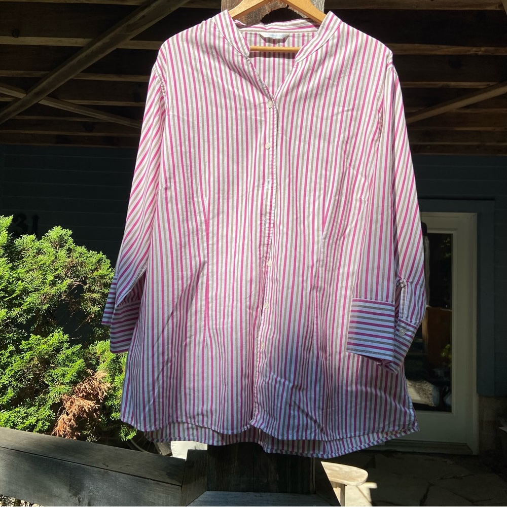 SILHOUETTES XXL cotton blend. Pinstriped button up shirt.